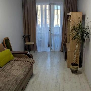 Роксоляни вул., 4