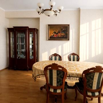 Єжи Ґедройця вул. (Тверська), 2