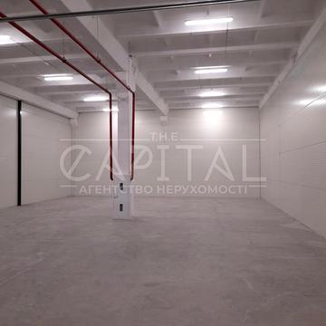 Амосова вул., 48