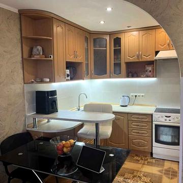 Кузьми Скрябіна вул. (Курчатова), 18