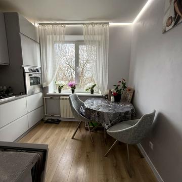 Львівське шосе, 43