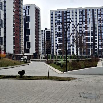 Романа Левицького вул., (Будинок 7)