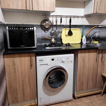 Карпа Скидана вул., 4