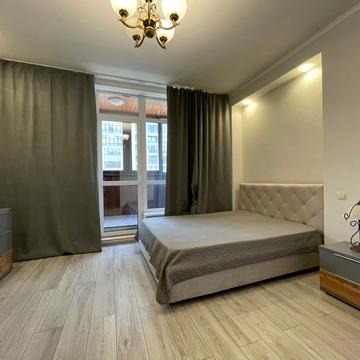 Андрія Верхогляда вул. (Михайла Драгомирова), 5