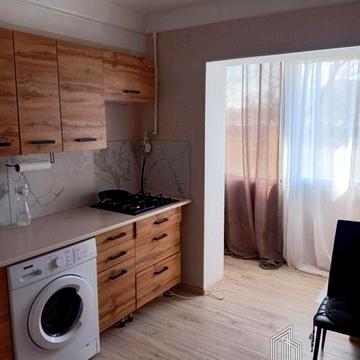 Левка Лукяненка вул. (Маршала Тимошенка), 1