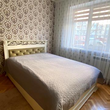 Володимира Івасюка просп. (Героїв Сталінграду), 42-Б