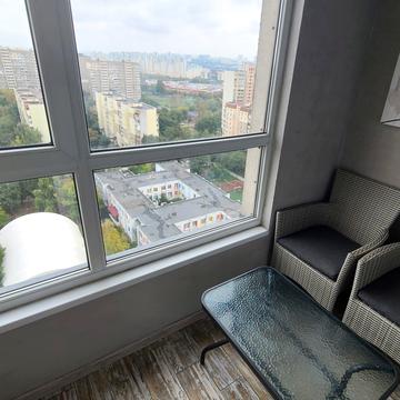 Європейського Союзу просп. (Правди), 41-А