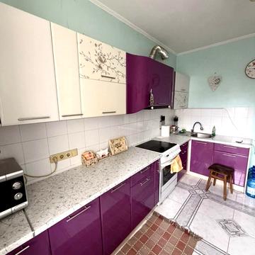 Івана Франка пров., 51