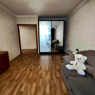 Яни Червоної вул., 9