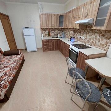 Моторний пров., 9