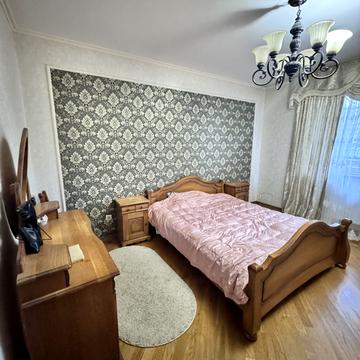 Княгині Ольги вул., 100