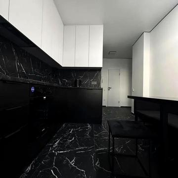 Леоніда Перфецького вул., 2