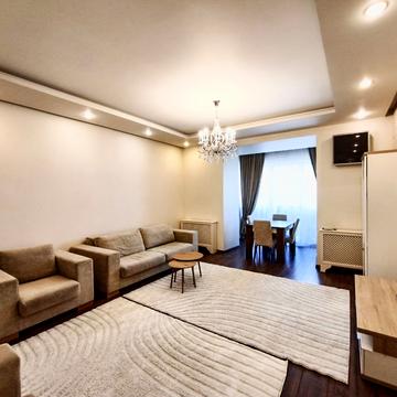 Почайнинська вул., 70