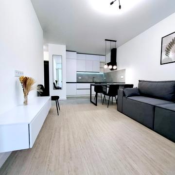 Генерала Грекова вул., 4