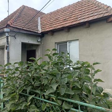 Центральна