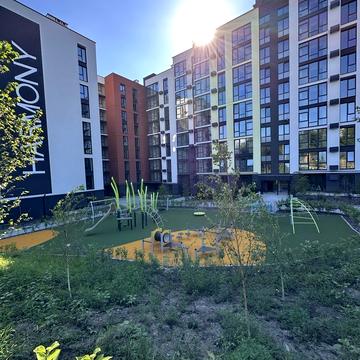 Тернопільська вул., (Будинок)