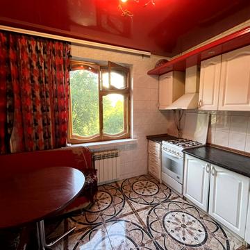 Панаса Мирного вул., 33