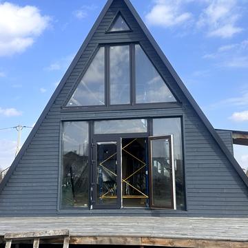 Богдана Хмельницького вул., 36