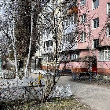 Лікаря Овксентія Богаєвського вул. (40 років Жовтня), 4