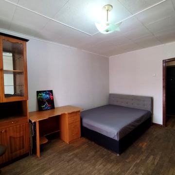 Олександра Попова вул., 5