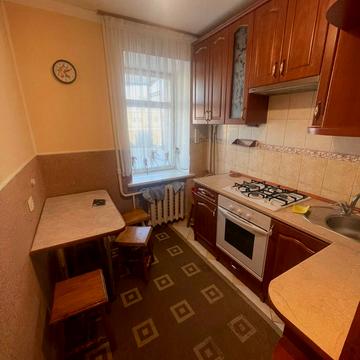 Івана Пулюя вул., 6