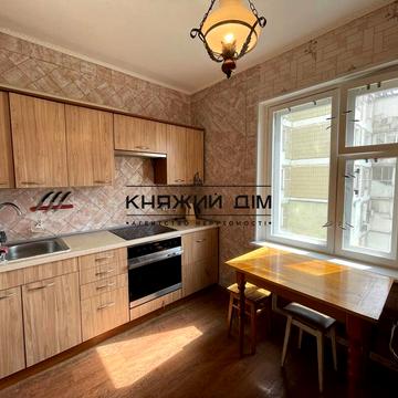 Ревуцького вул., 18-А