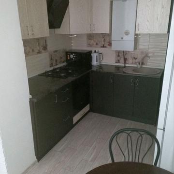 Чехова вул., 1/2