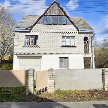 Озерна вул., 15