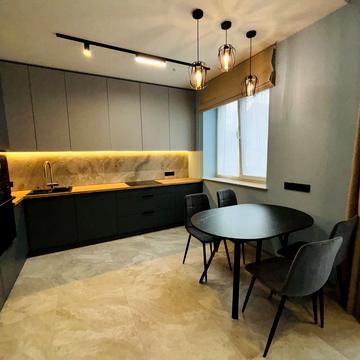 Ловецька вул., 8