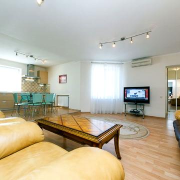 Шота Руставелі вул., 20-Б