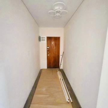 Академіка Сахарова вул., 42