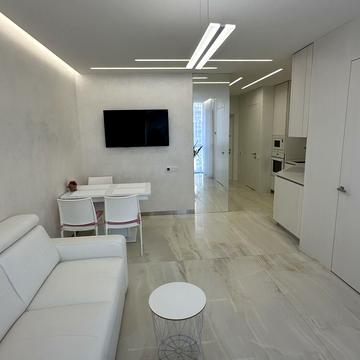 Предславинська вул., 42