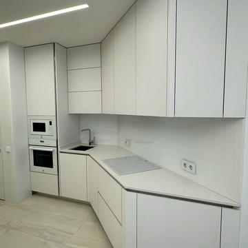 Предславинська вул., 42