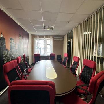 Амвросія Бучми бульв., 5