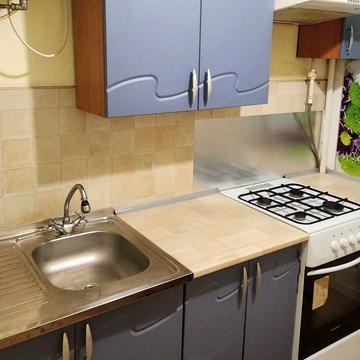 Полуничний пров., 25