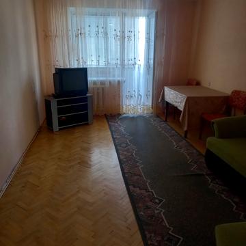 Олександра Довженка вул., 14