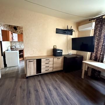 Івана Франка вул., 6