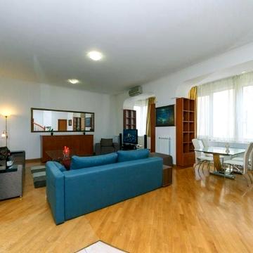 Євгена Чикаленка вул. (Пушкінська), 19-Б