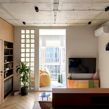 Зарічна вул., 2 к1