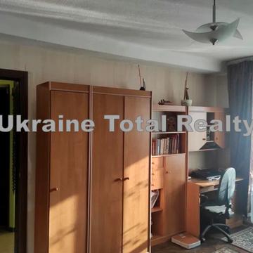 Кирилівська вул. (Фрунзе), 122/1