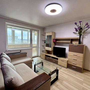 Слави бульв., 21