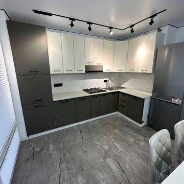 Юліана Пелеша вул., 3