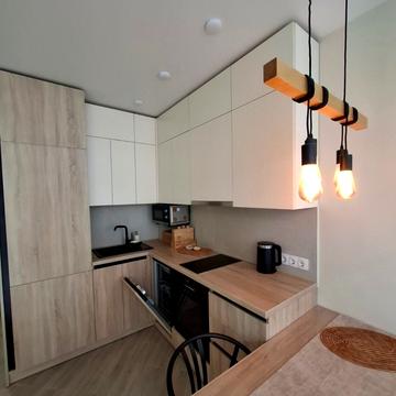 Університетська вул., 3/6