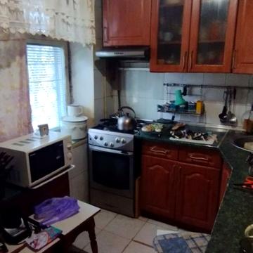 Кавказька вул., 7