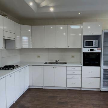 Кондукторська вул., 49