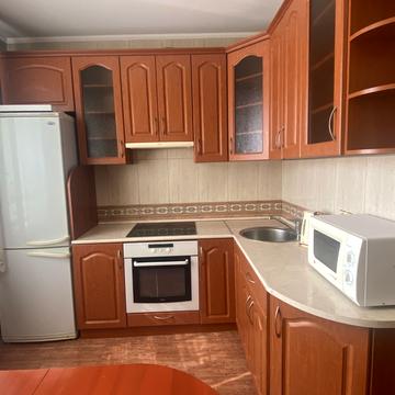 Степана Олійника вул., 9