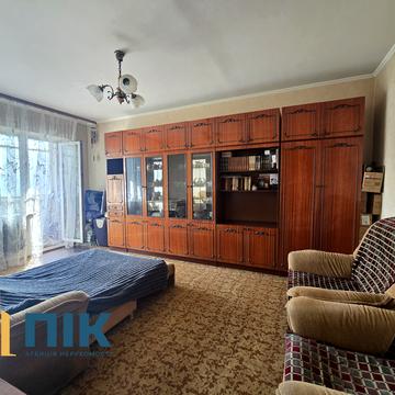 Європейського Союзу просп. (Правди), 10