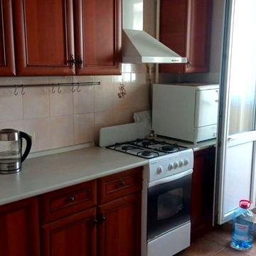 Героїв Дніпра вул., 75