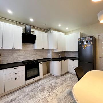 Західна вул., 4