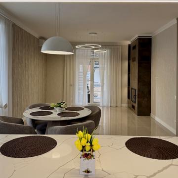 Антонія Михайловського вул., 2